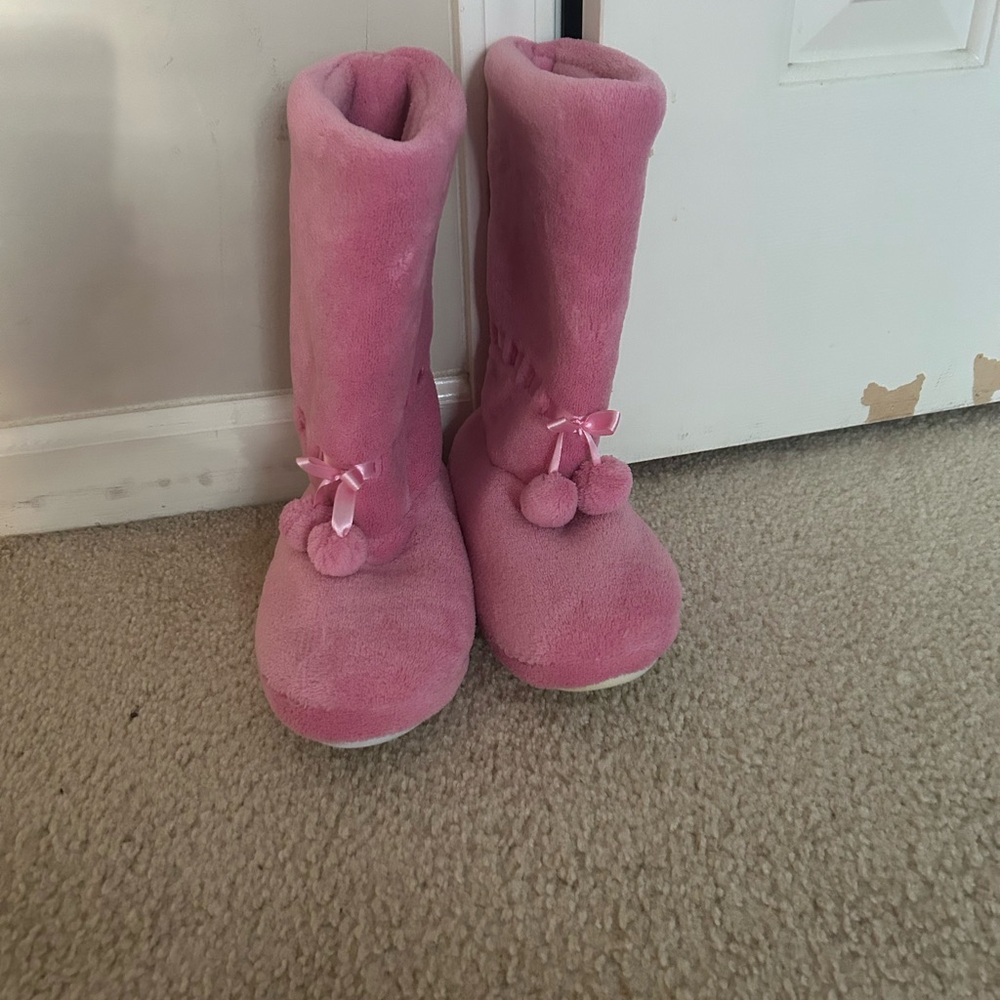 onesie has been worn, the short's and dress only washed them but never fitted.